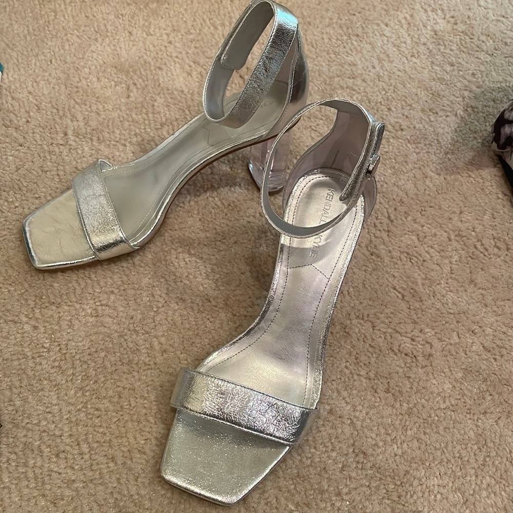 Stunning silver Kendall and Kylie heels